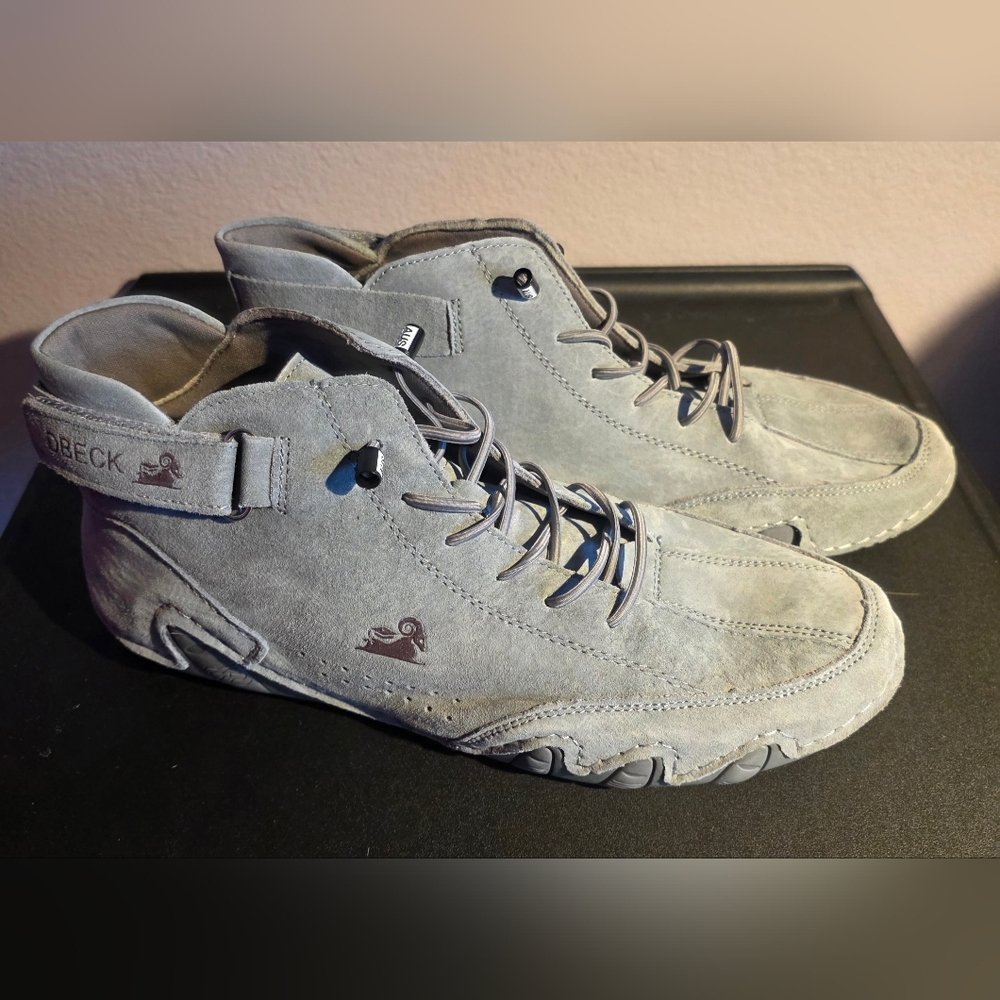 NWOB Gray Suede Athletic Shoes